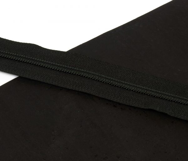 #5 YKK Zipper – Black + 4 Raindrop pulls