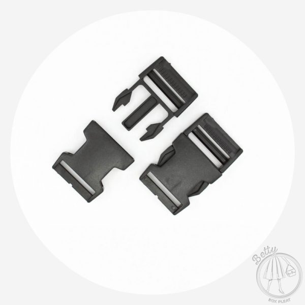 32mm (1 1/4in) Plastic Side Release Clips – Black – 10 Pack