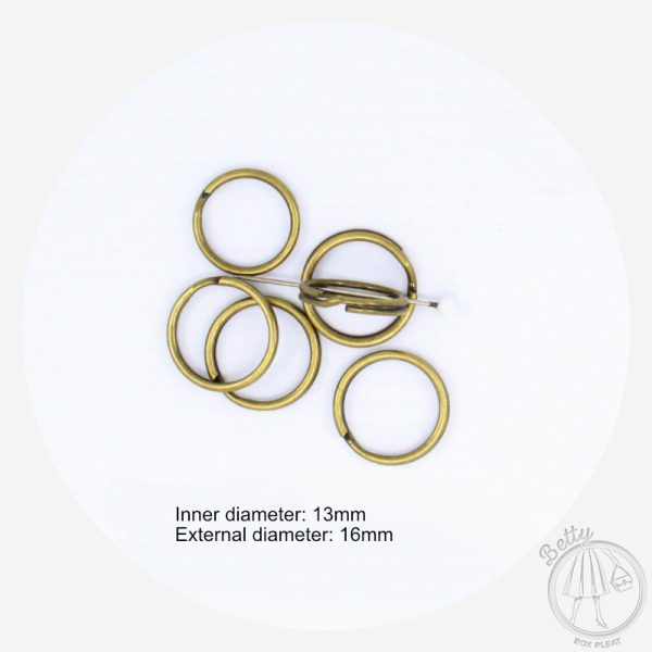 13mm Split Ring – Antique Brass – 10 Pack