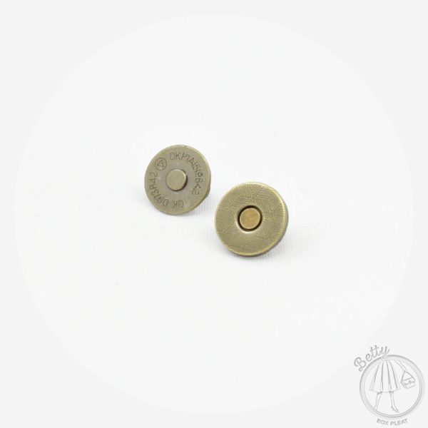 14mm Magnetic Snap – Antique Brass – 1 Pack