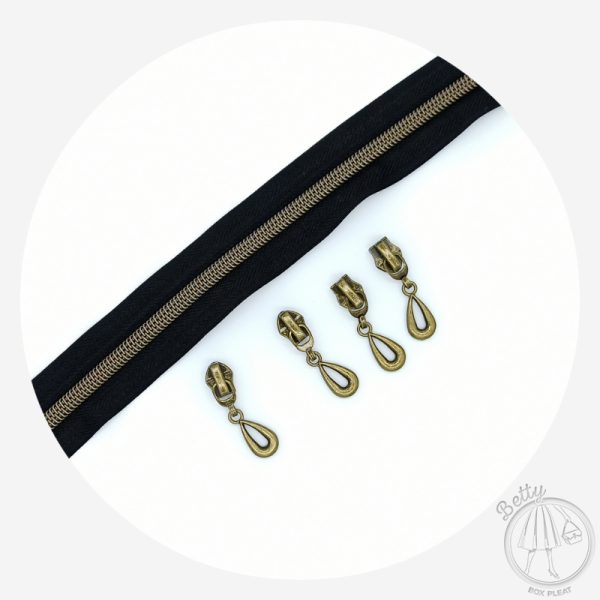 #5 Metal Look Zipper – Antique Brass + 4 Pulls